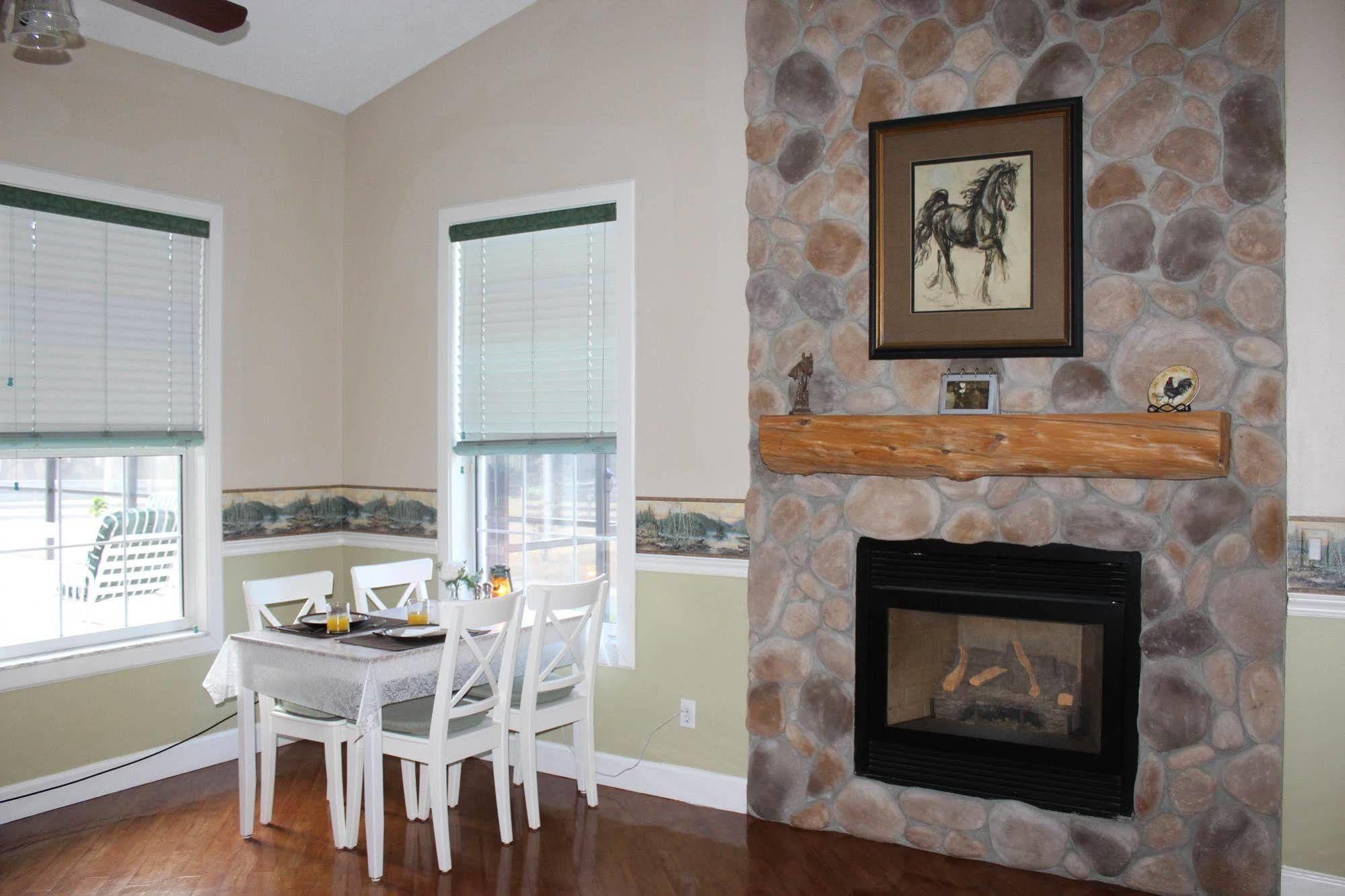 Rock Pointe Ranch Bed and Breakfast Floral City Exteriör bild