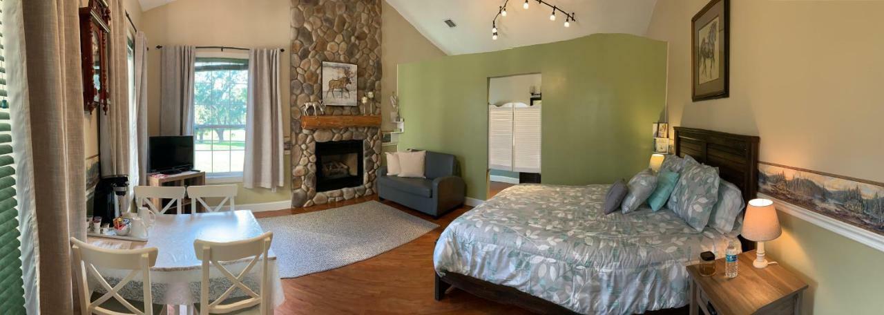 Rock Pointe Ranch Bed and Breakfast Floral City Exteriör bild